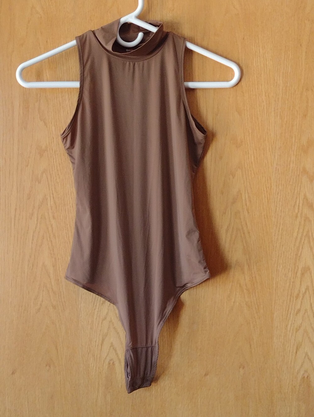 Mono B Mock Neck Silky Bodysuit Size Small